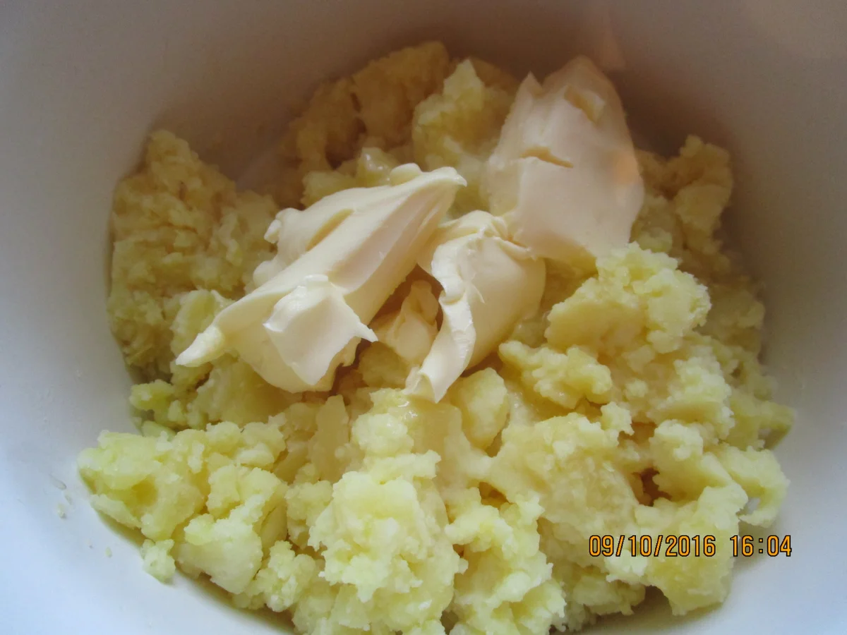 Rezept: Lachs-/Spinat-Auflauf überbacken mit Kartoffelpü und Käse Bild Nr. 679 Lachs-/Spinat-Auflauf überbacken mit Kartoffelpü und Käse - Rezept - Bild Nr. 679