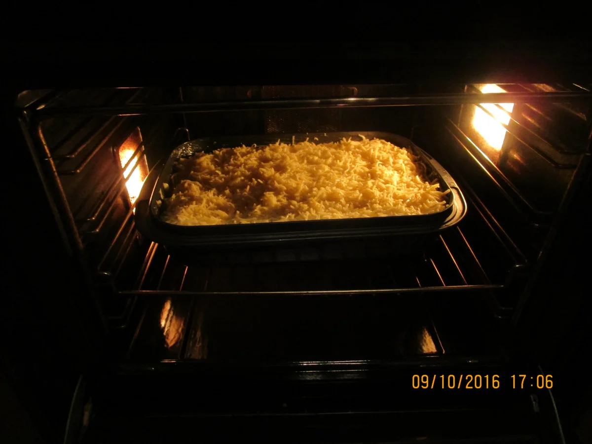 Rezept: Lachs-/Spinat-Auflauf überbacken mit Kartoffelpü und Käse Bild Nr. 691 Lachs-/Spinat-Auflauf überbacken mit Kartoffelpü und Käse - Rezept - Bild Nr. 691