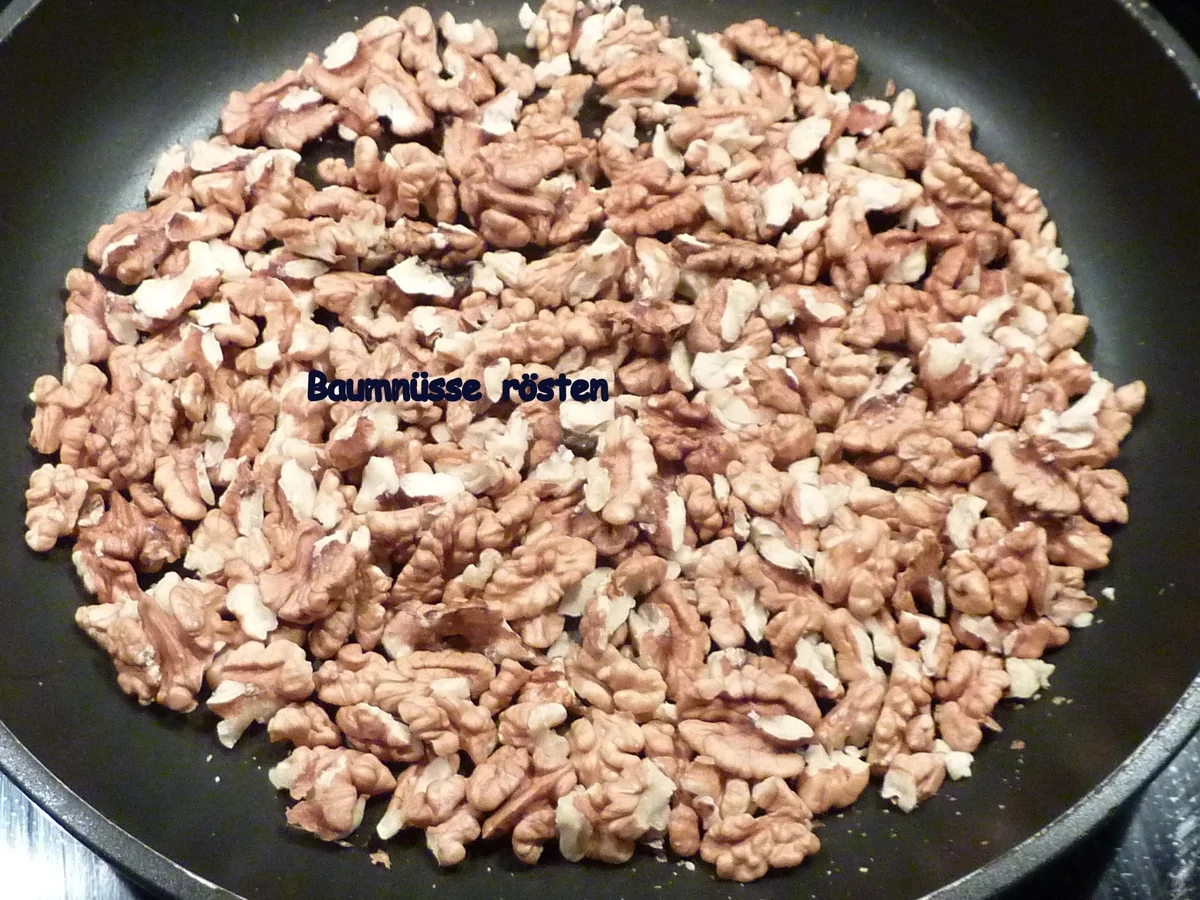 Feigenkuchen mit Trauben und Baumnüsse - Rezept - Bild Nr. 684