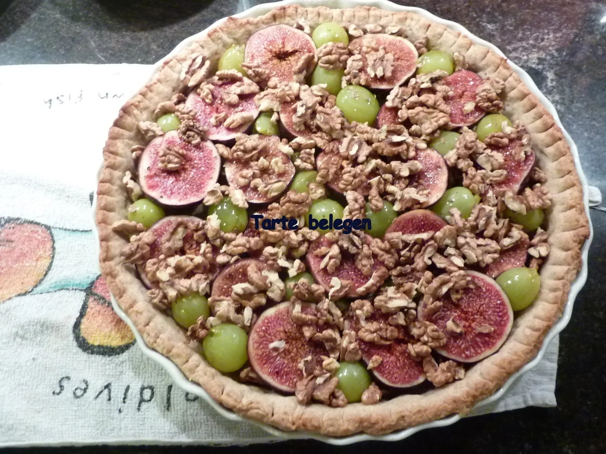 Feigenkuchen mit Trauben und Baumnüsse - Rezept - Bild Nr. 687