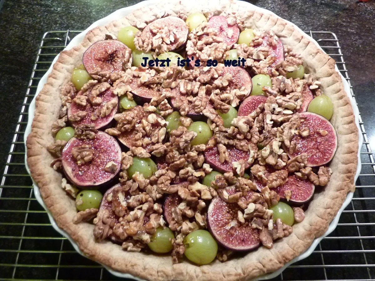 Feigenkuchen mit Trauben und Baumnüsse - Rezept - Bild Nr. 691