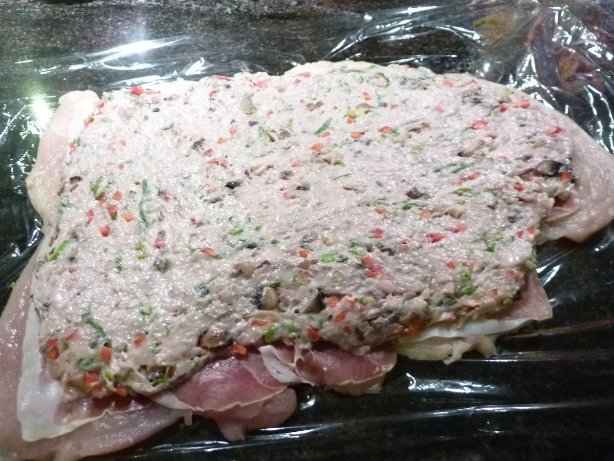 Rezept: Gefüllter Poulet Braten Bild Nr. 688 Gefüllter Poulet Braten - Rezept - Bild Nr. 688