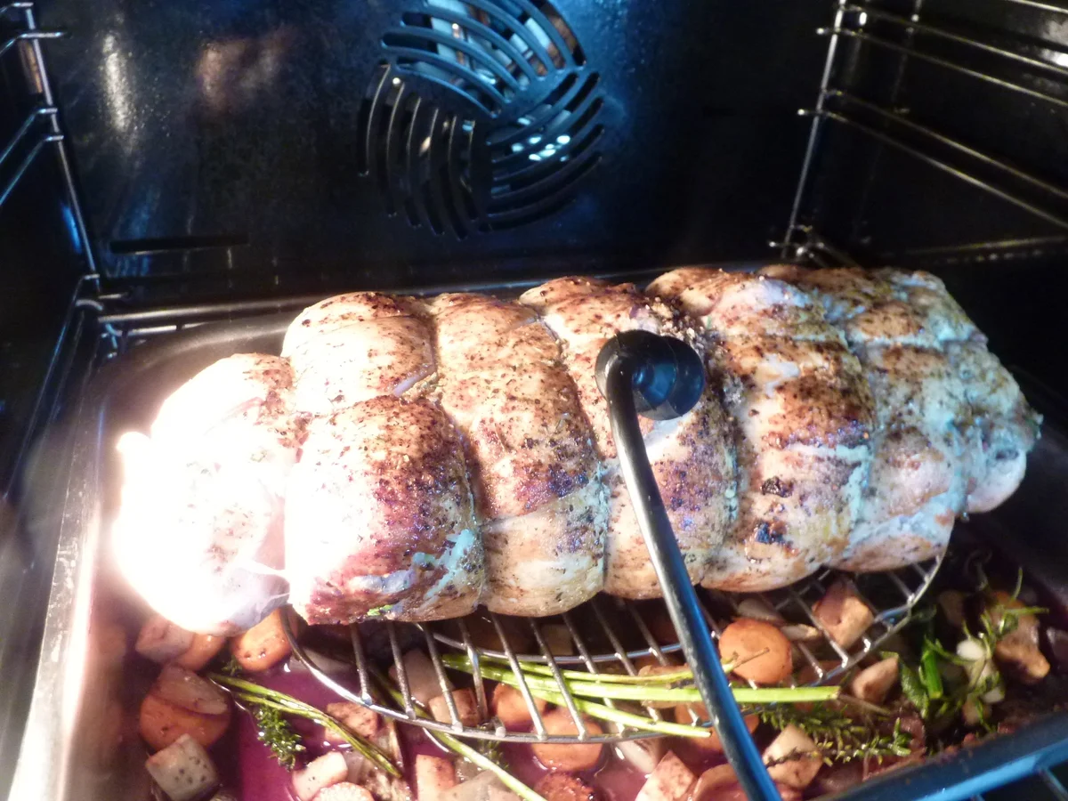 Rezept: Gefüllter Poulet Braten Bild Nr. 693 Gefüllter Poulet Braten - Rezept - Bild Nr. 693