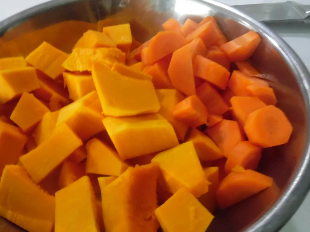 Rezept: Kürbis-Kuchen mit Schokohaube Bild Nr. 8 Kürbis-Kuchen mit Schokohaube - Rezept - Bild Nr. 8