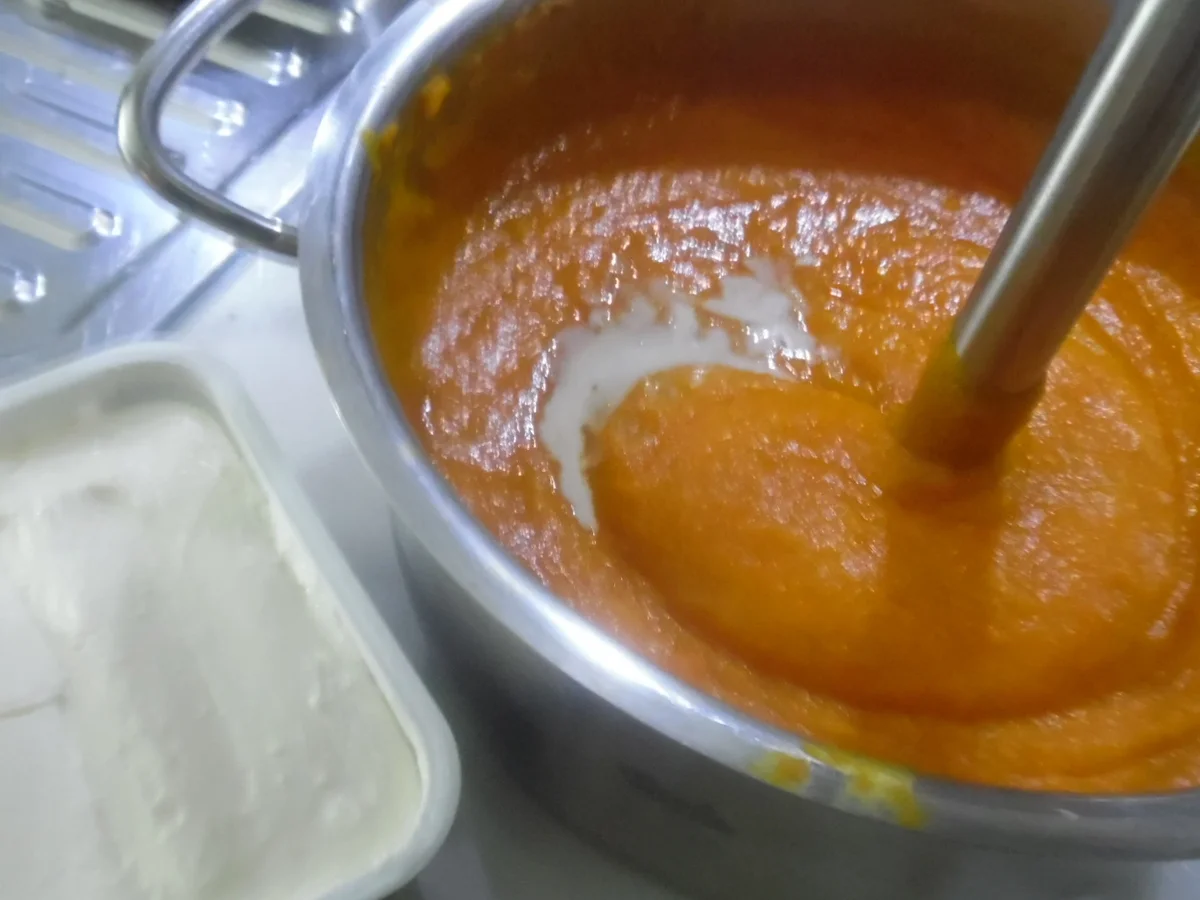 Kürbis-Apfel-Frischkäse-Pudding mit Zimt-Joghurt-Soße - Rezept - Bild Nr. 689