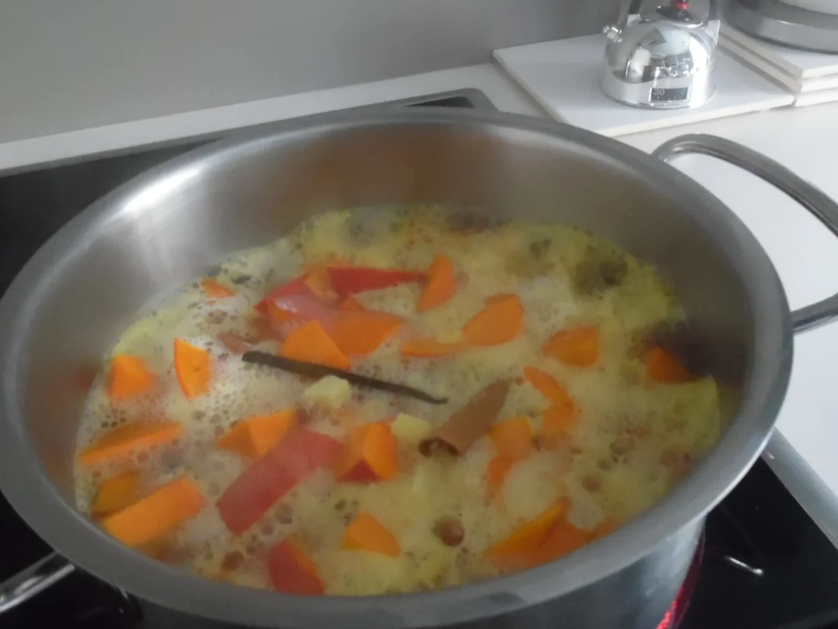 Kürbis-Apfel-Frischkäse-Pudding mit Zimt-Joghurt-Soße - Rezept - Bild Nr. 691