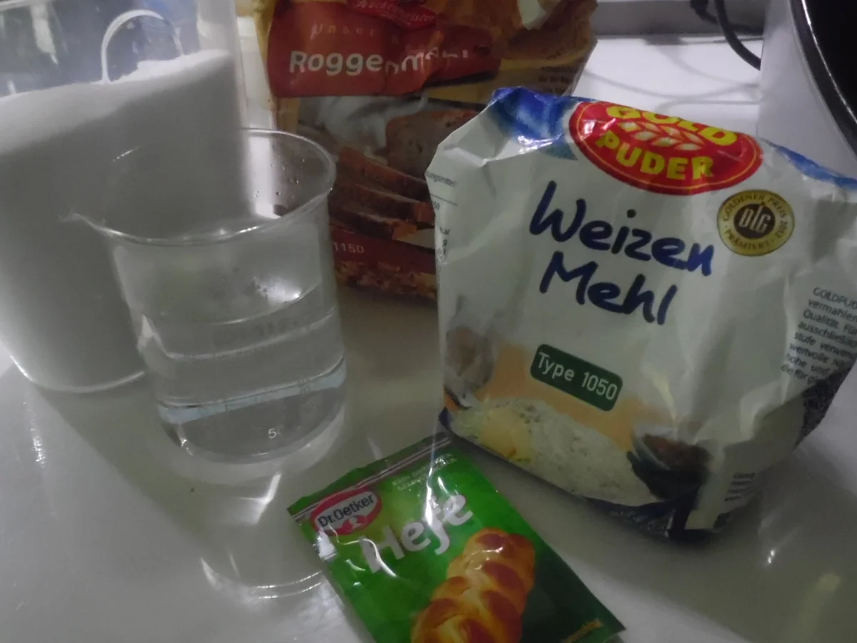 Rezept: "Einzugs-Brot" Bild Nr. 688 "Einzugs-Brot" - Rezept - Bild Nr. 688