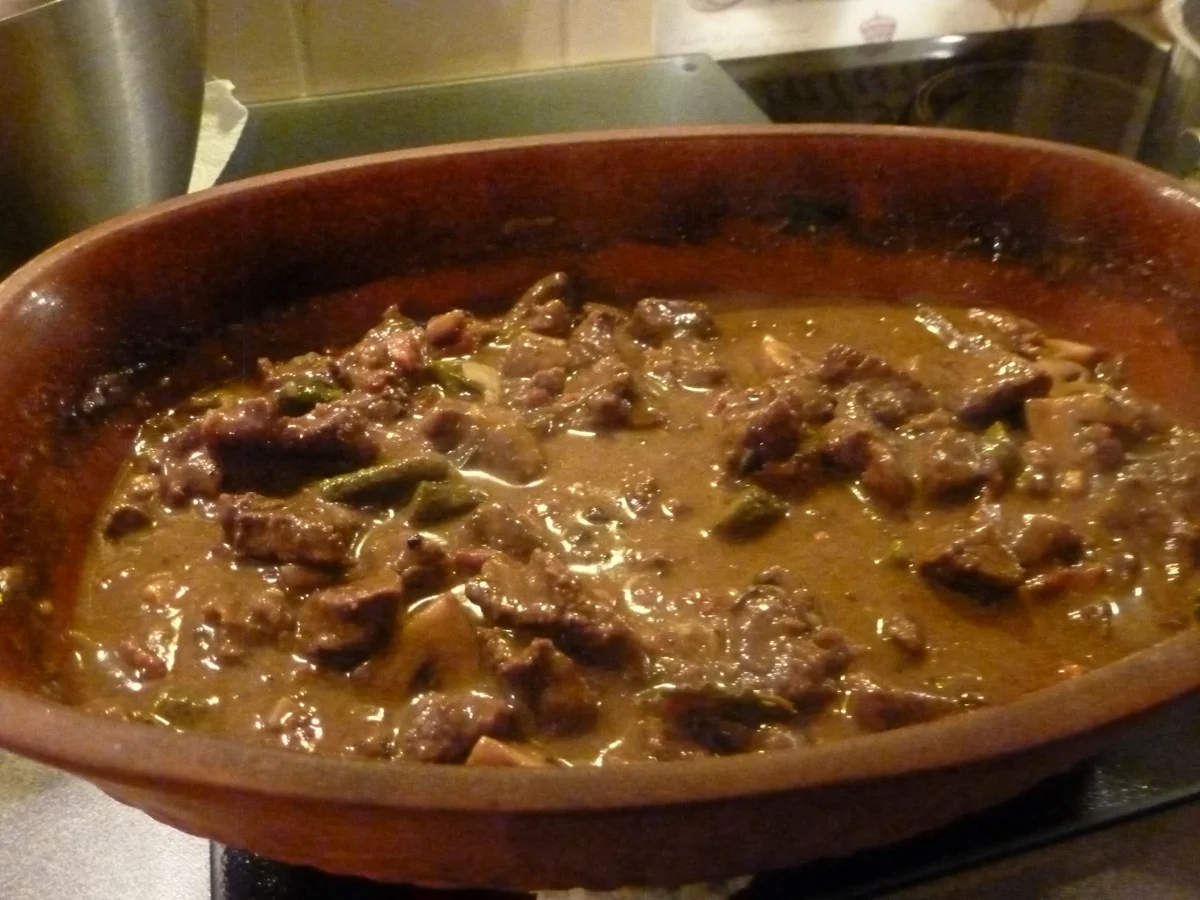 Rindergulasch aus dem Römertopf - Rezept - Bild Nr. 727