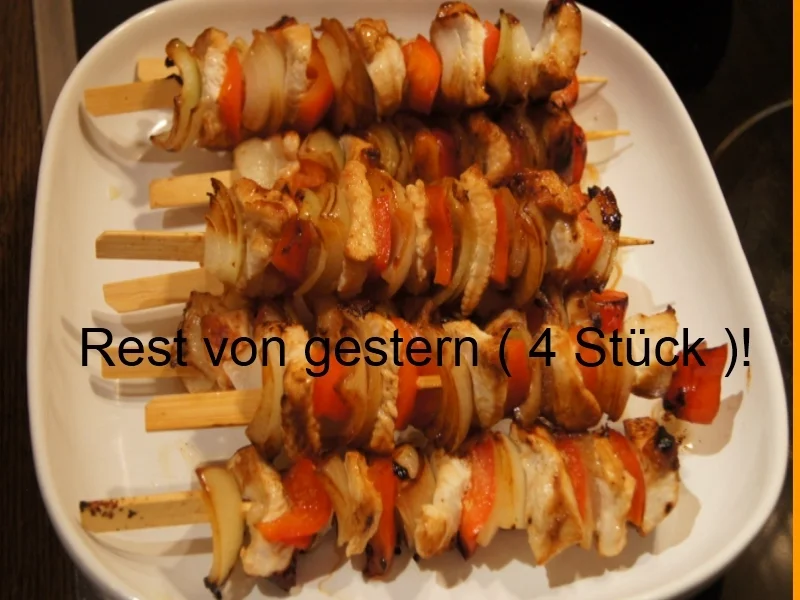Rezept: Schaschlik-Putenspieße mit Currysauce und Curry-Reis Bild Nr. 755 Schaschlik-Putenspieße mit Currysauce und Curry-Reis - Rezept - Bild Nr. 755