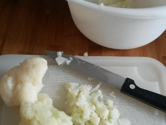 Spargel -Schinken Pizza mit Blumenkohlboden - Rezept - Bild Nr. 755