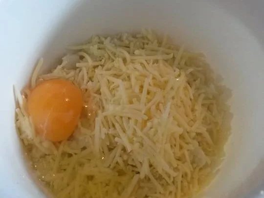 Spargel -Schinken Pizza mit Blumenkohlboden - Rezept - Bild Nr. 756