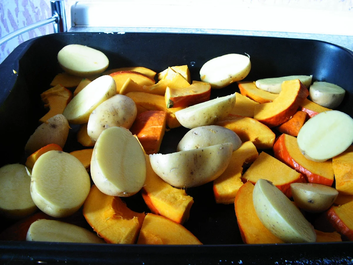 Rezept: Hähnchenkeulen auf Kürbis und Drillingen Bild Nr. 758 Hähnchenkeulen auf Kürbis und Drillingen - Rezept - Bild Nr. 758