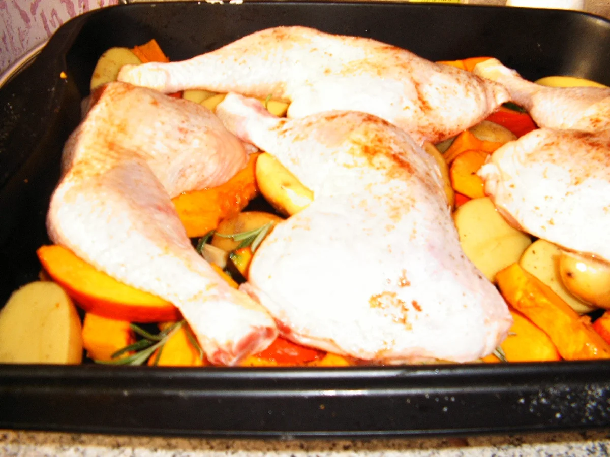 Rezept: Hähnchenkeulen auf Kürbis und Drillingen Bild Nr. 761 Hähnchenkeulen auf Kürbis und Drillingen - Rezept - Bild Nr. 761