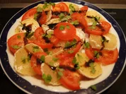 Tomaten-Bauern-Handkäse-Teller - Rezept