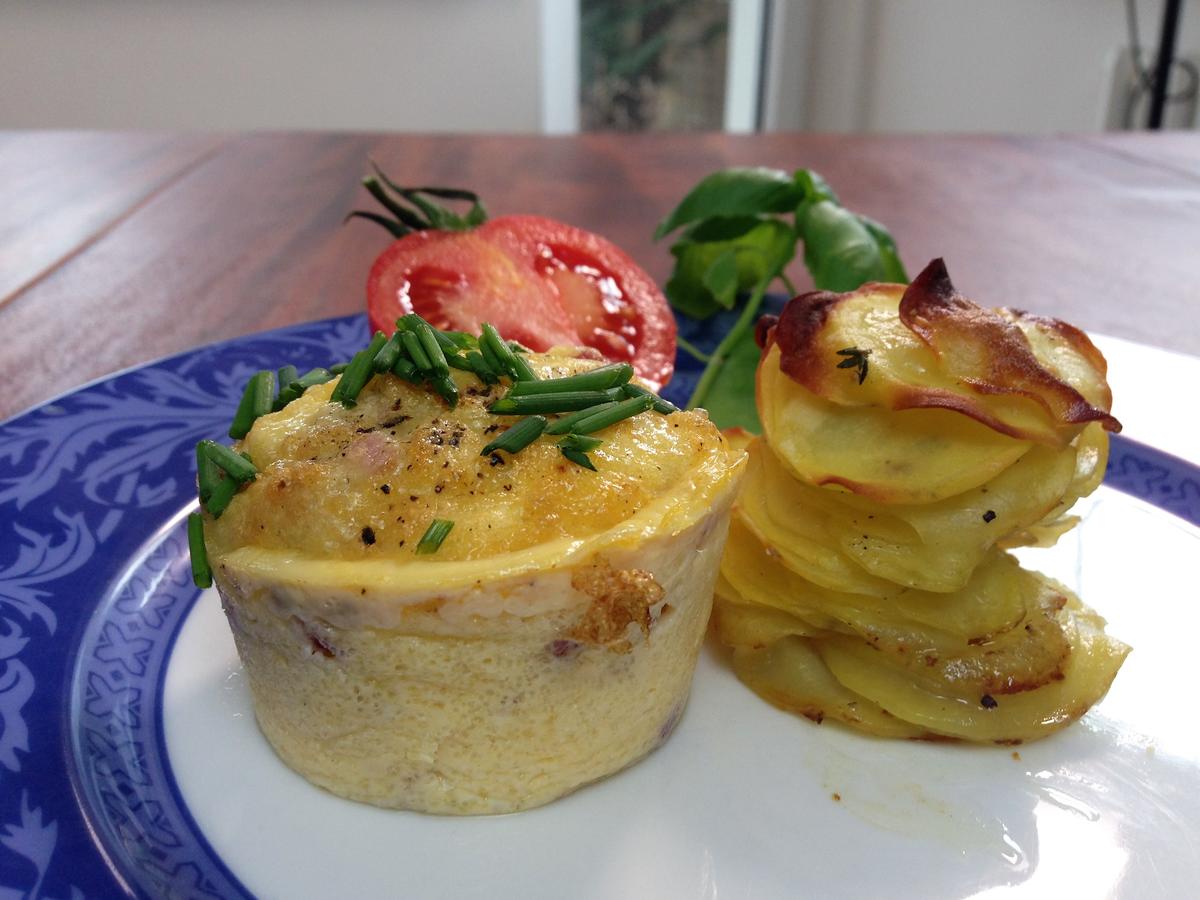 Kartoffelgratin und Omelett aus der Muffinform - Rezept