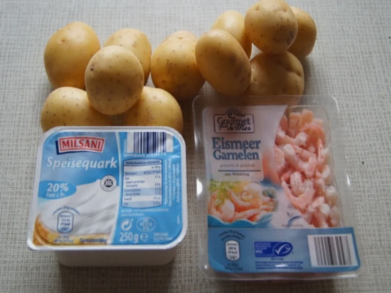 Pellkartoffeln mit Curry-Paprika-Quark und Eismeer-Garnelen - Rezept - Bild Nr. 760