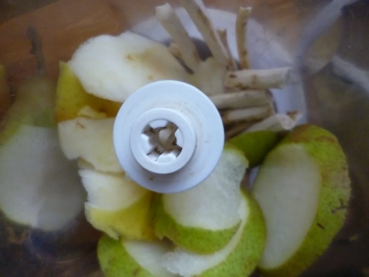 Gemischter Meerrettich mit Apfel, Birne, Sellerie, Schwarzem Rettich - Rezept