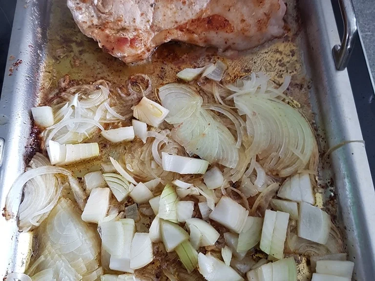 Schweinenacken mit Gemüse und Kartoffeln à la Biggi - Rezept - Bild Nr. 774