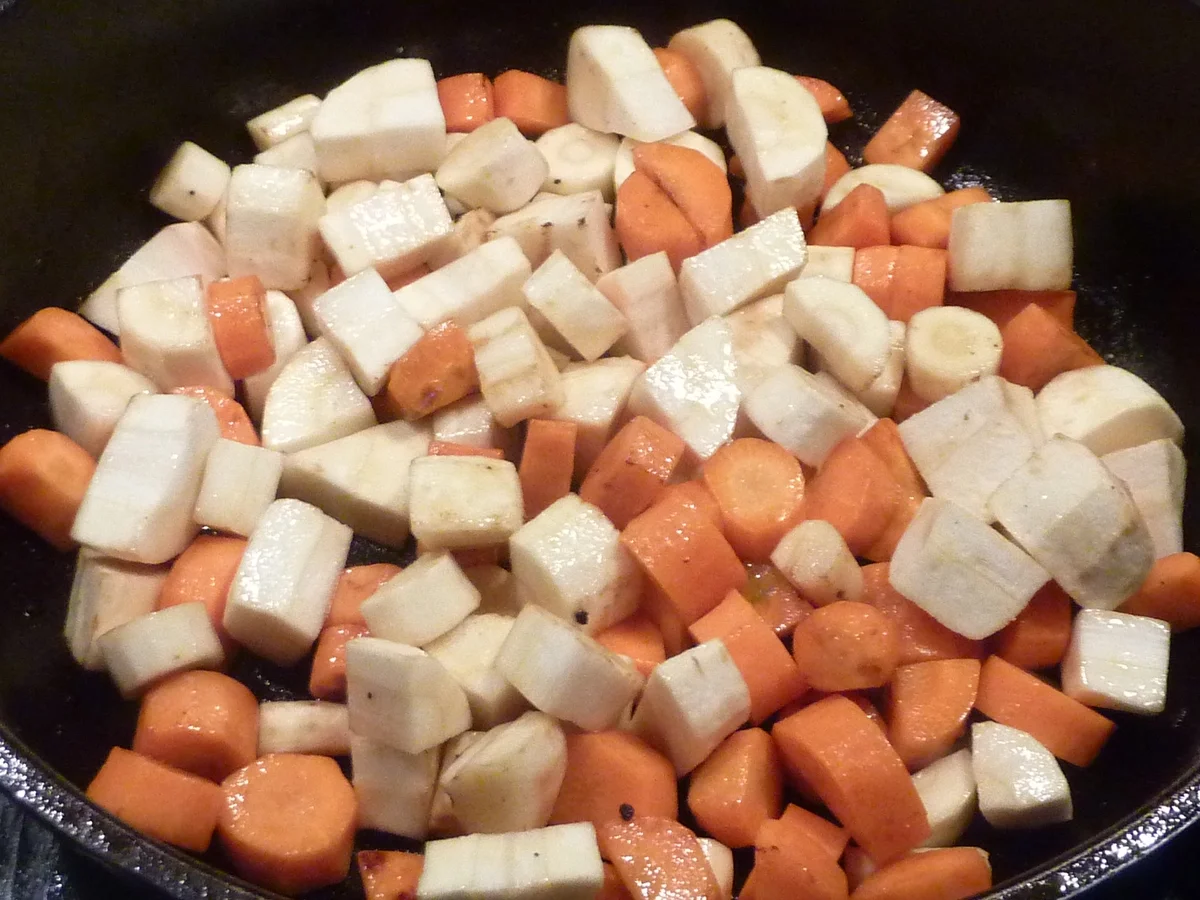 Rezept: Wildschweinragout im Rotwein Bild Nr. 791 Wildschweinragout im Rotwein - Rezept - Bild Nr. 791