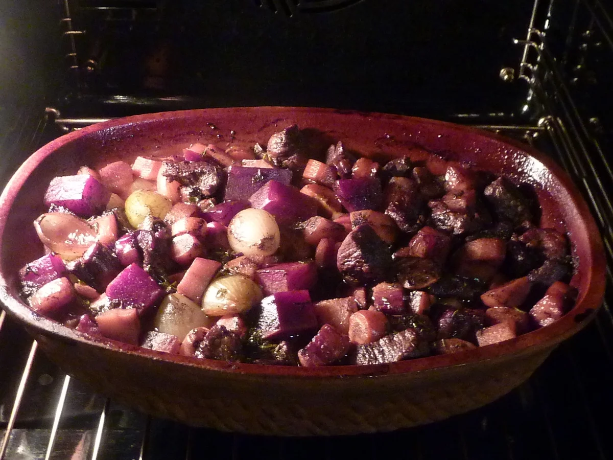 Rezept: Wildschweinragout im Rotwein Bild Nr. 794 Wildschweinragout im Rotwein - Rezept - Bild Nr. 794