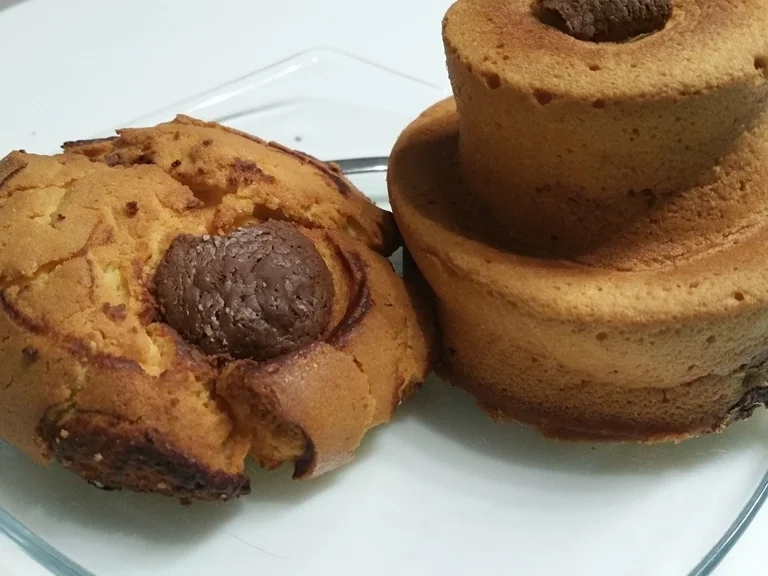 Eierlikör Rührteigtörtchen mit Schokoflecken - Rezept - Bild Nr. 823