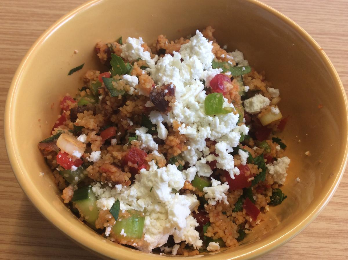 Couscous-Salat mit Granatapfel und Datteln - Rezept - Bild Nr. 830