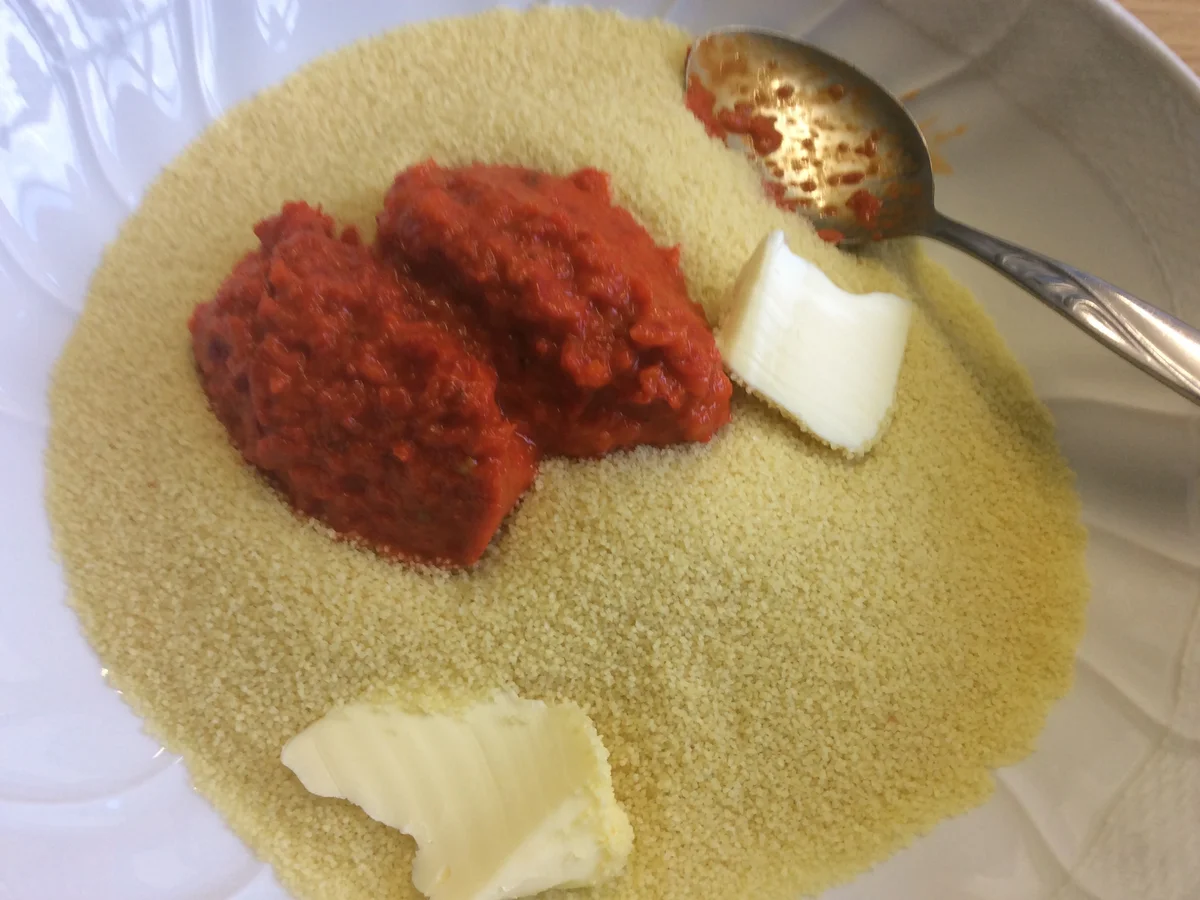 Couscous-Salat mit Granatapfel und Datteln - Rezept - Bild Nr. 831