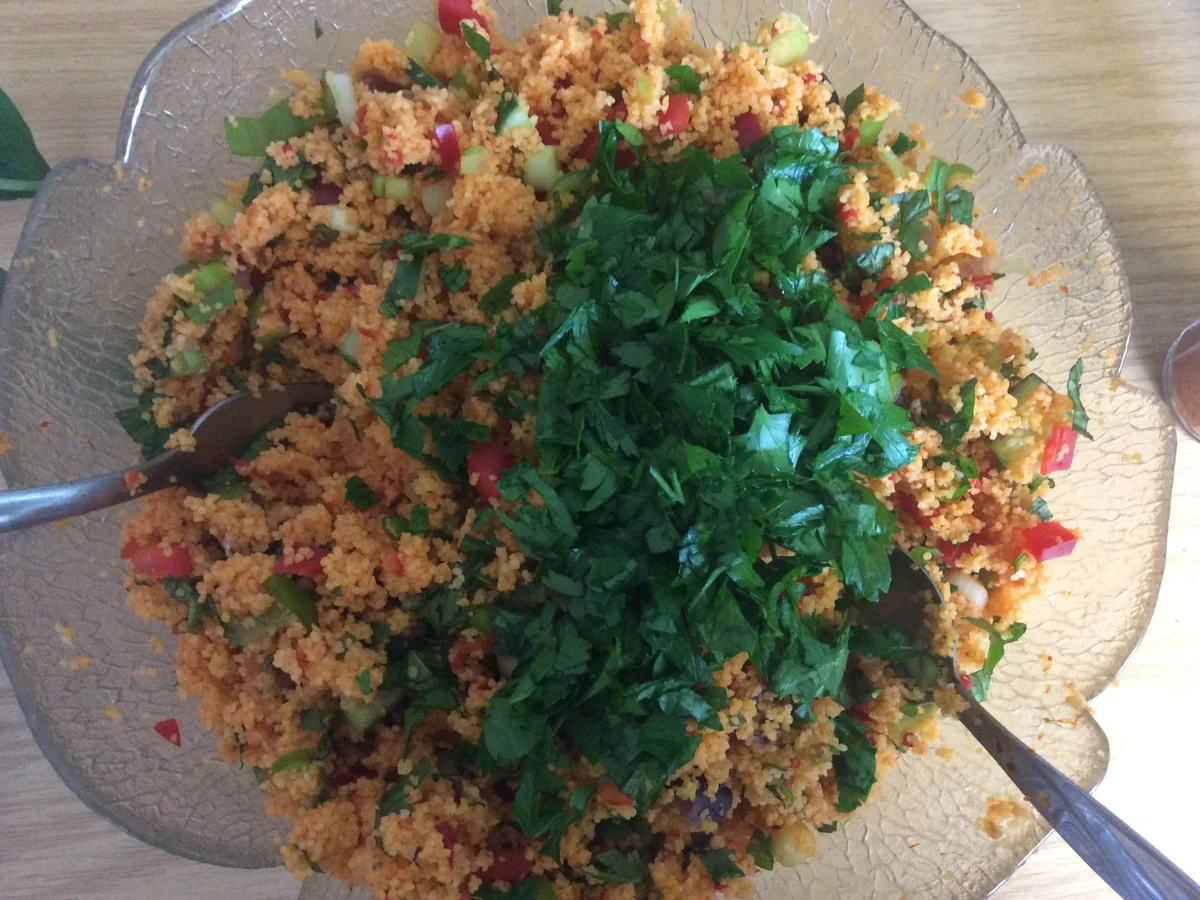 Couscous-Salat mit Granatapfel und Datteln - Rezept - Bild Nr. 836