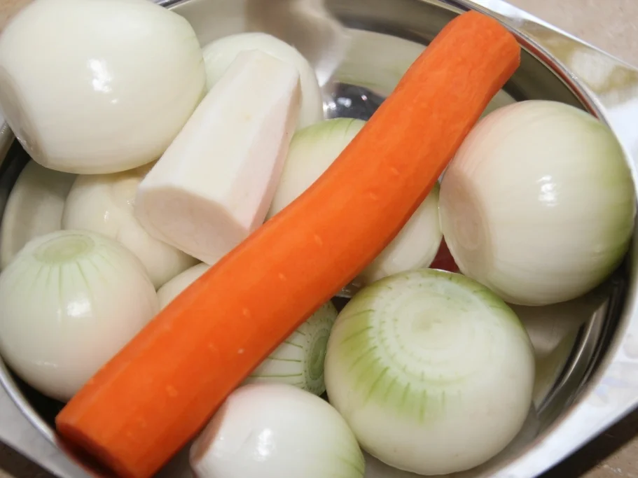 Kaninchen mit Weißwein-Balsamico und Oliven - Rezept - Bild Nr. 838