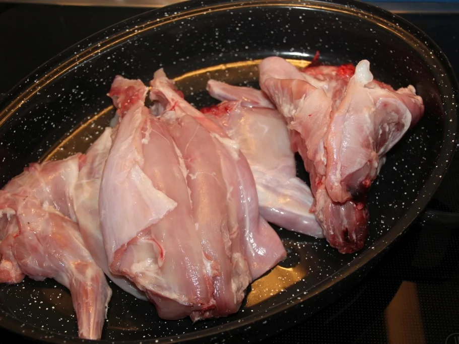 Kaninchen mit Weißwein-Balsamico und Oliven - Rezept - Bild Nr. 839