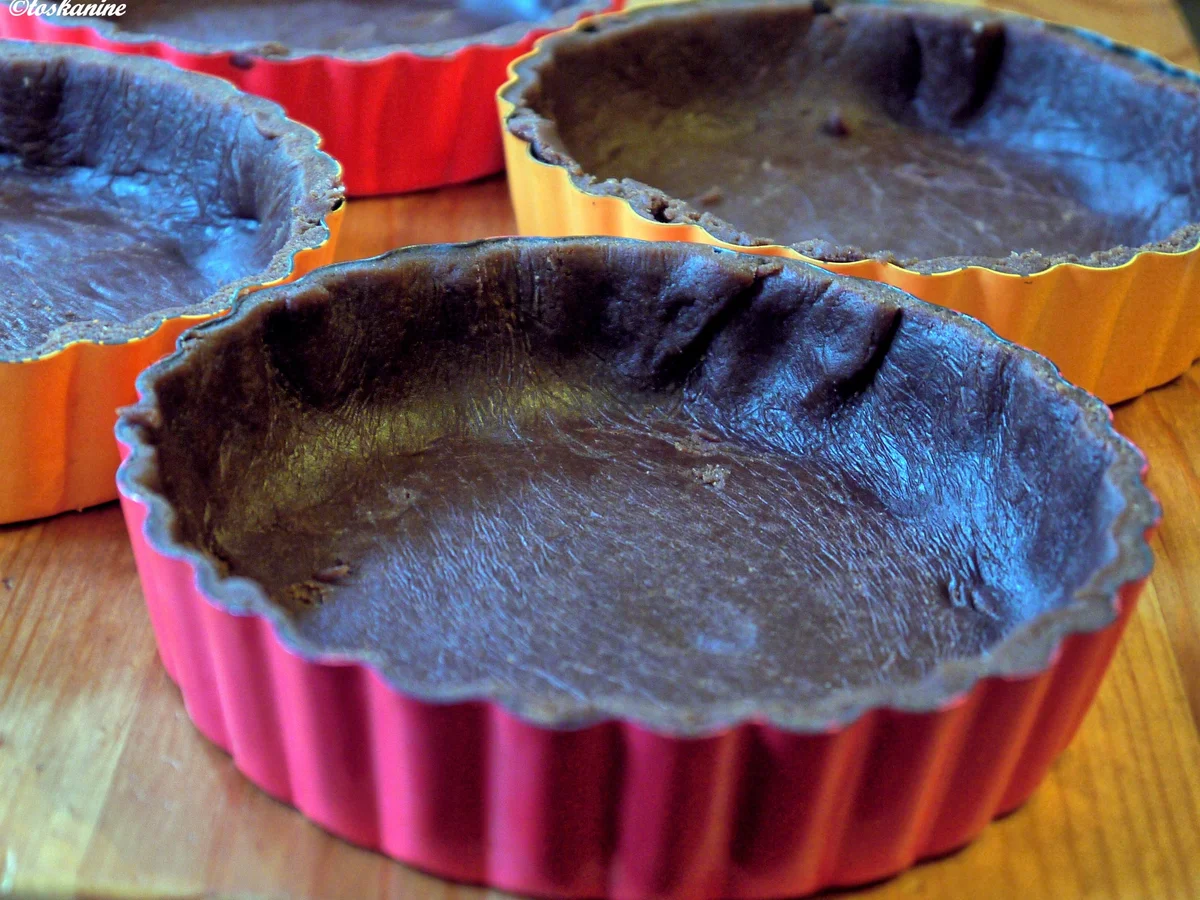 Peanutbutter-Tartelettes mit Granatapfel - Rezept - Bild Nr. 841