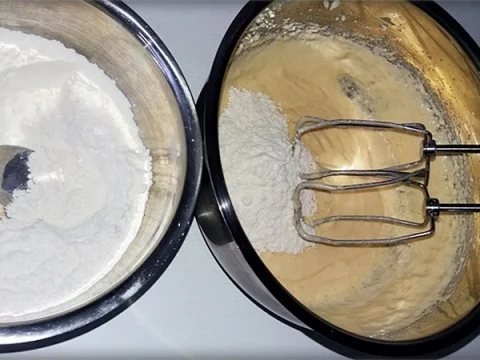 Kuchen mit Kokos-Mehl-Milch verfeinert  &  „Coca Cola Kaviar“ - Rezept - Bild Nr. 863