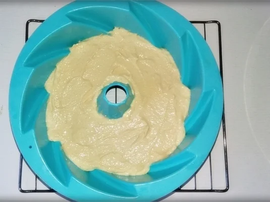 Kuchen mit Kokos-Mehl-Milch verfeinert  &  „Coca Cola Kaviar“ - Rezept - Bild Nr. 865