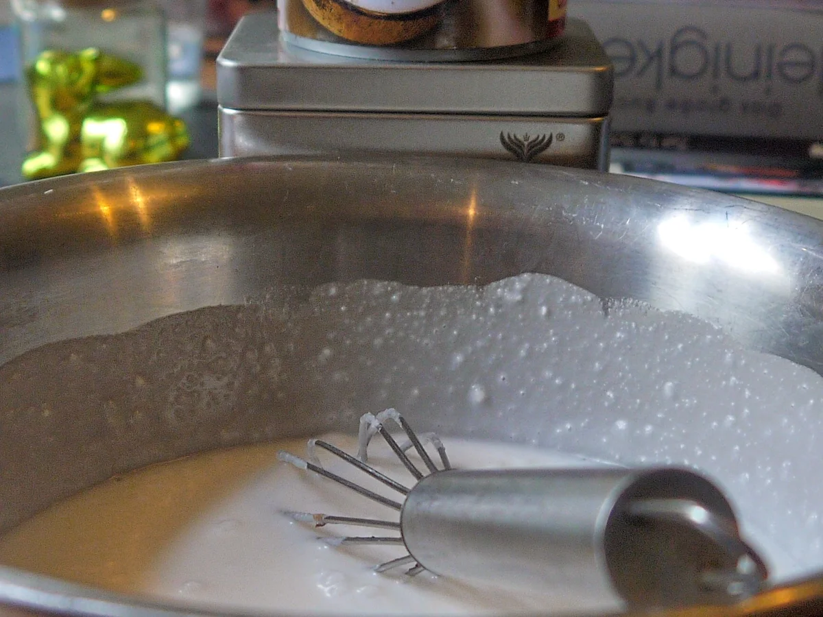 Kokos-Tonka-Mousse mit Granatapfel - Rezept - Bild Nr. 3