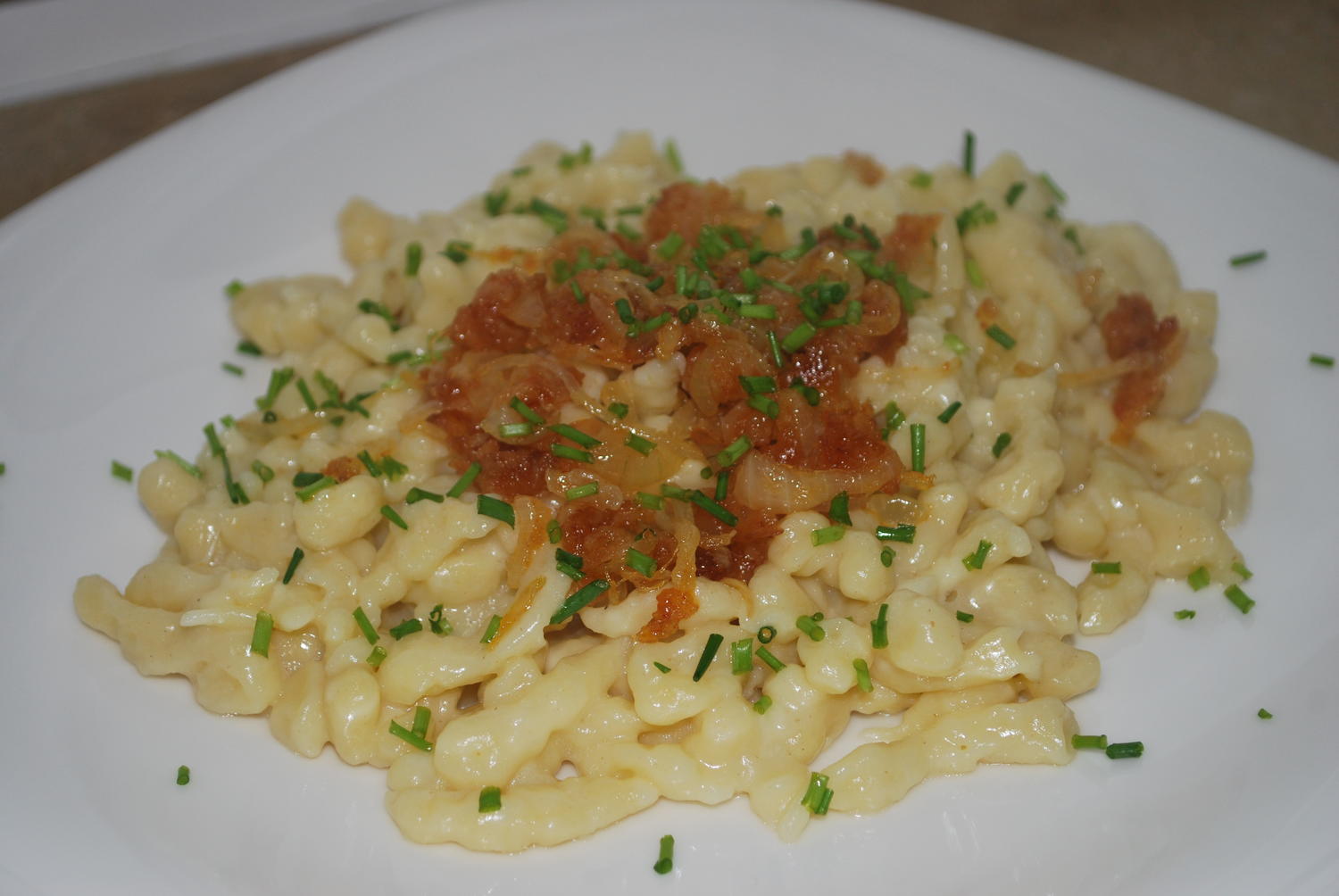 Annis Käsespätzle mit Röstzwiebeln - Rezept - kochbar.de