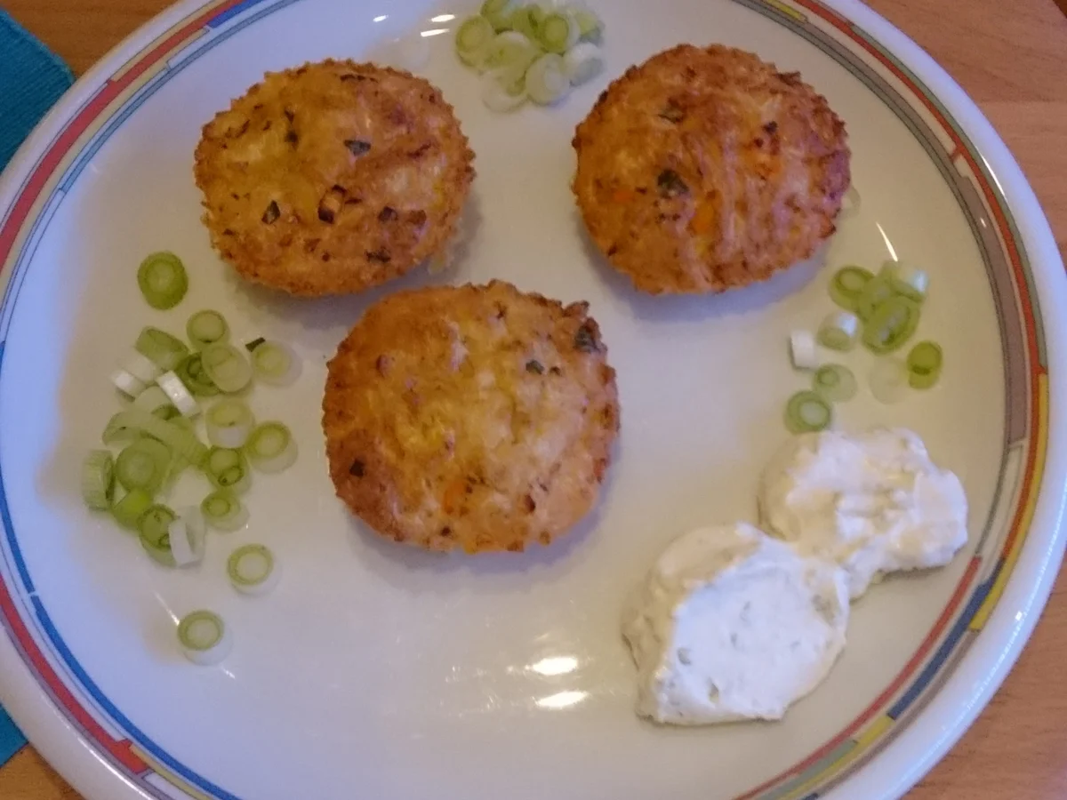Kartoffelpuffer - Muffins mit Kräuterquark und Schalotten - Rezept - Bild Nr. 922