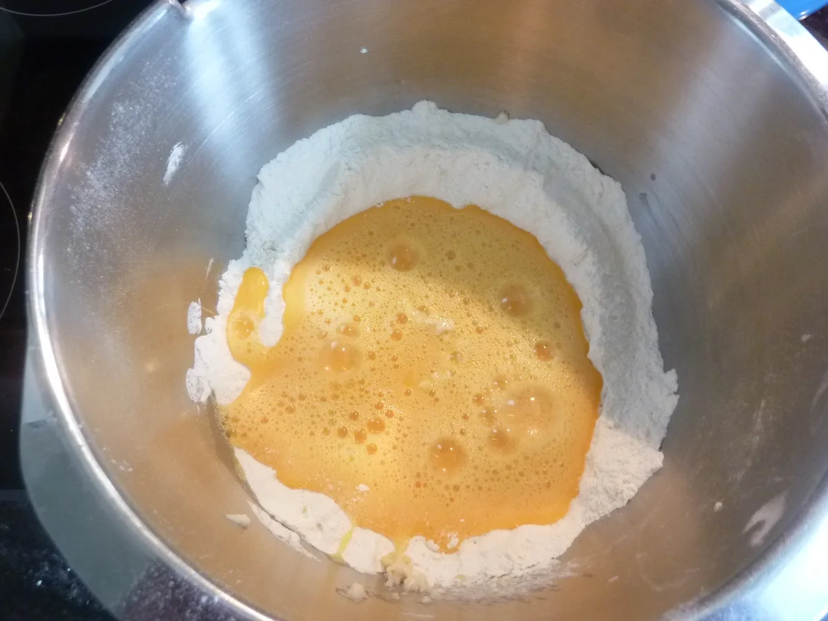 Gaby's Gougelhopf mit Studentenfutter - Rezept - Bild Nr. 913