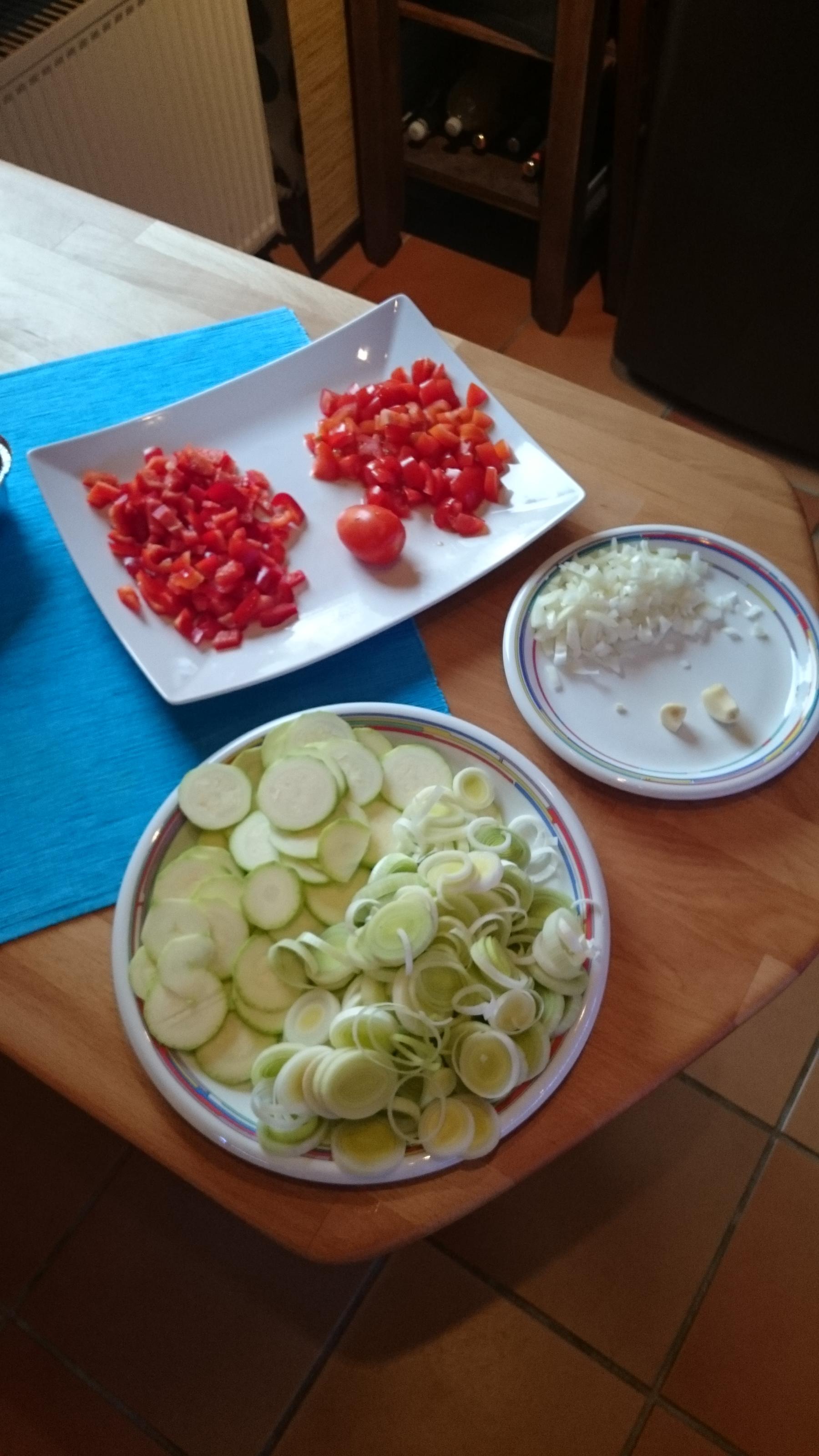 Bilder für Curry-Hühnchen mit Gemüse und Blatt Spinat - Rezept