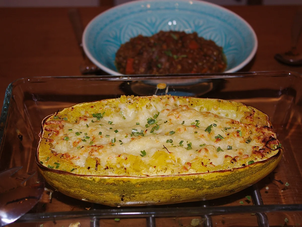 Spaghettikürbis überbacken - Rezept