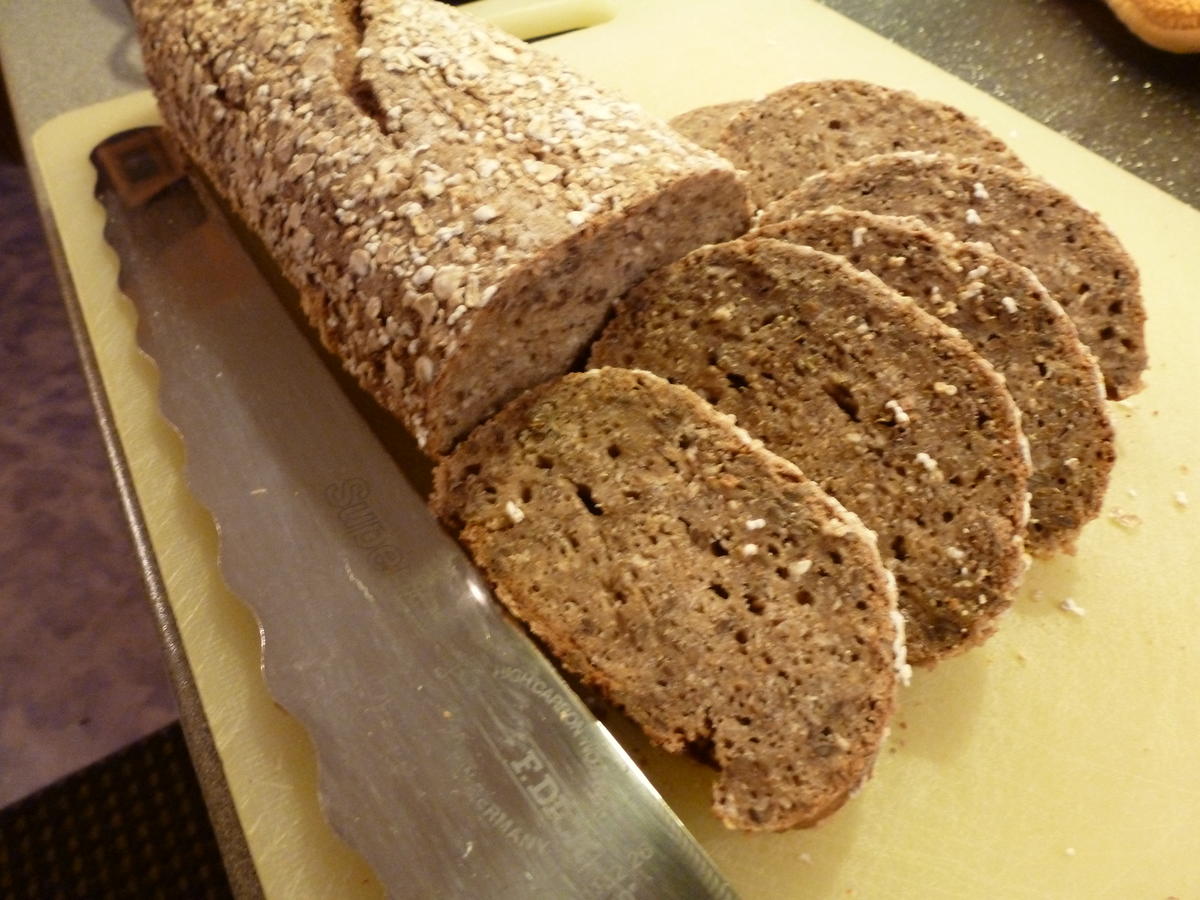Weizenvollkorn-Buttermilch-Brot - Rezept