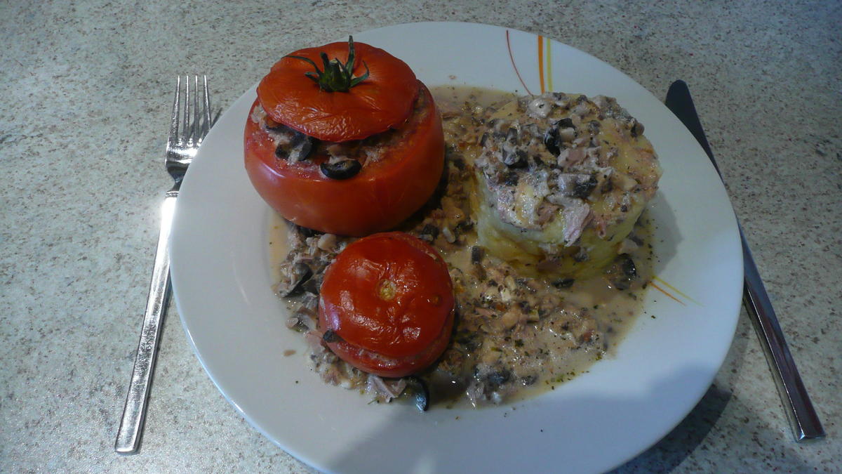 Tomaten mit saftigerThunfisch Champignonfüllung - Rezept - Bild Nr. 921