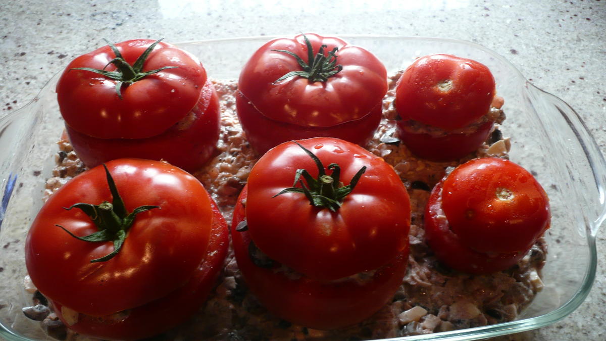 Tomaten mit saftigerThunfisch Champignonfüllung - Rezept - Bild Nr. 923