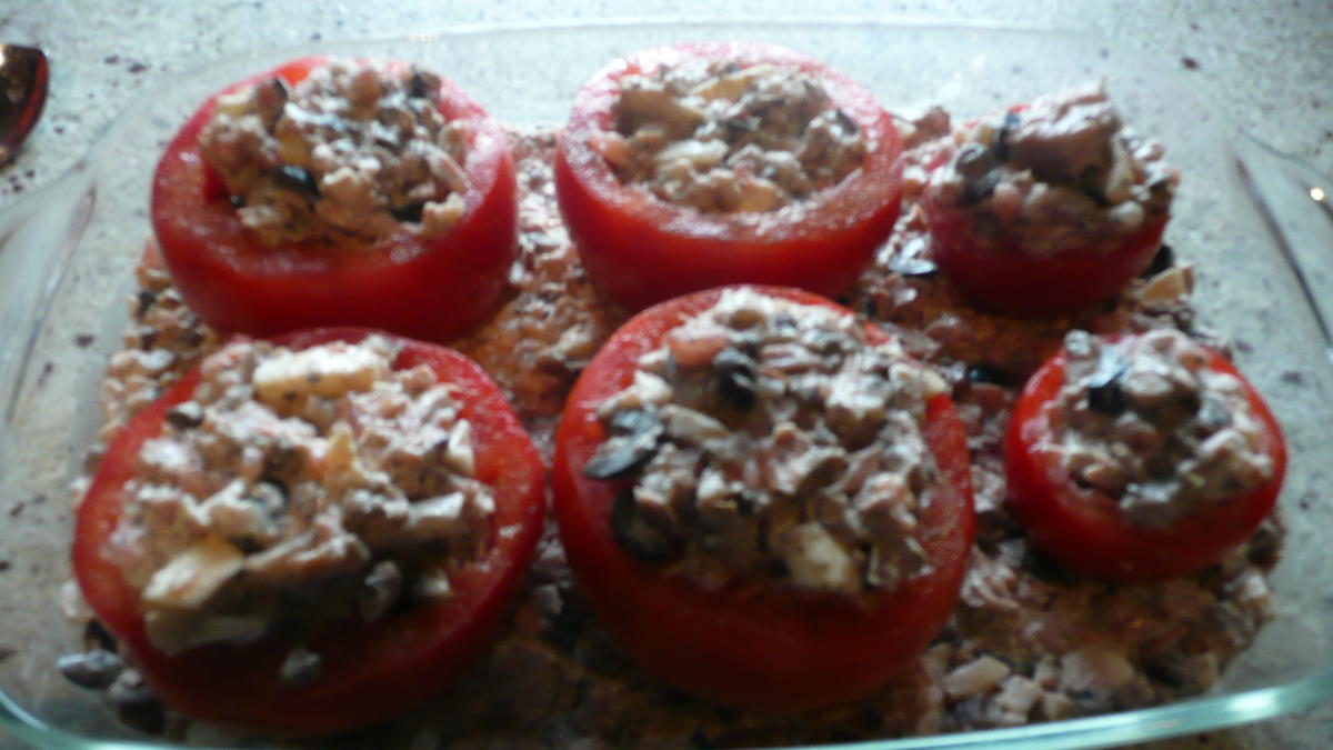 Tomaten mit saftigerThunfisch Champignonfüllung - Rezept - Bild Nr. 924