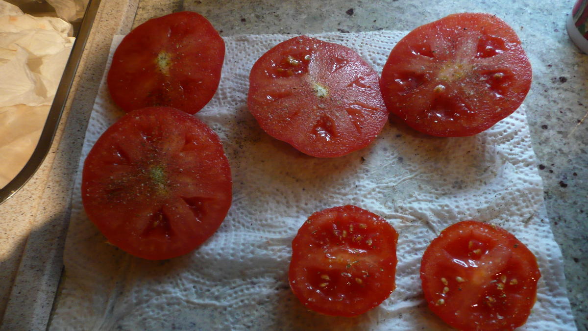 Tomaten mit saftigerThunfisch Champignonfüllung - Rezept - Bild Nr. 931