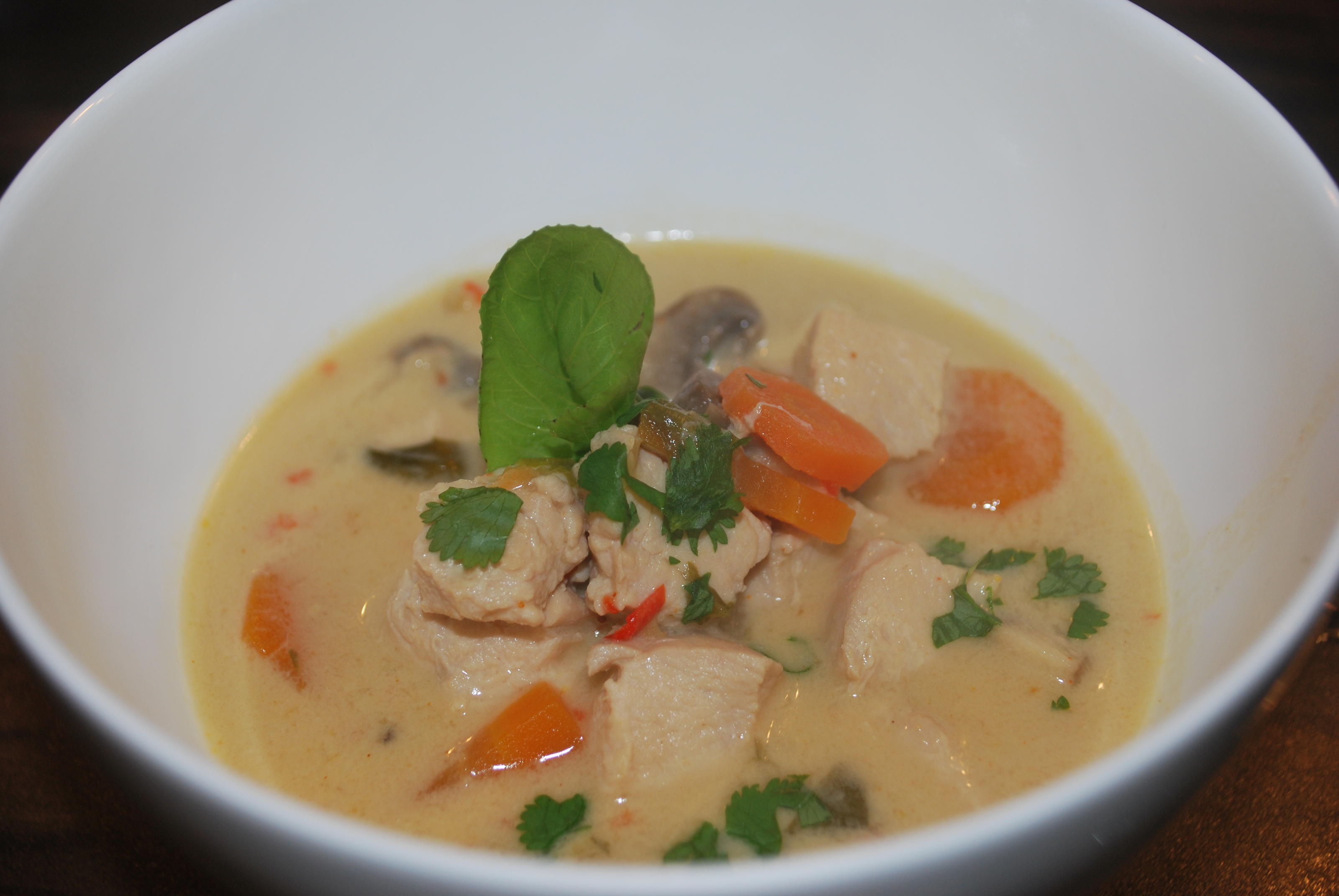 Bilder für Thailändische Hühnersuppe - Rezept