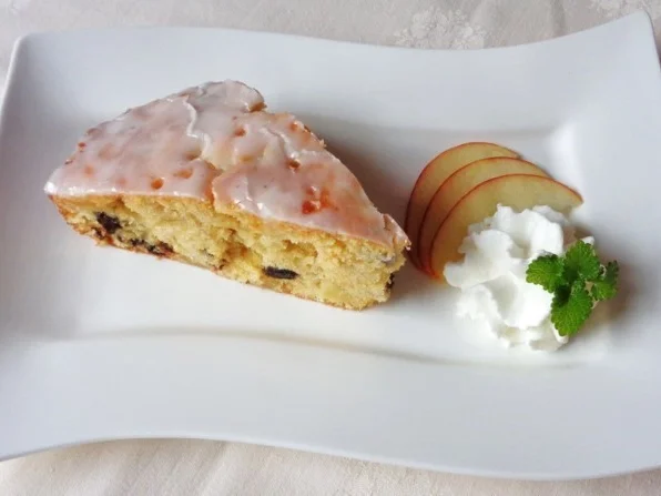 Rezept: Calvados - Apfel in Rührteig mit Zitrone und Zitronen - Glasur ... Bild Nr. 928 Calvados - Apfel in Rührteig mit Zitrone und Zitronen - Glasur ... - Rezept - Bild Nr. 928