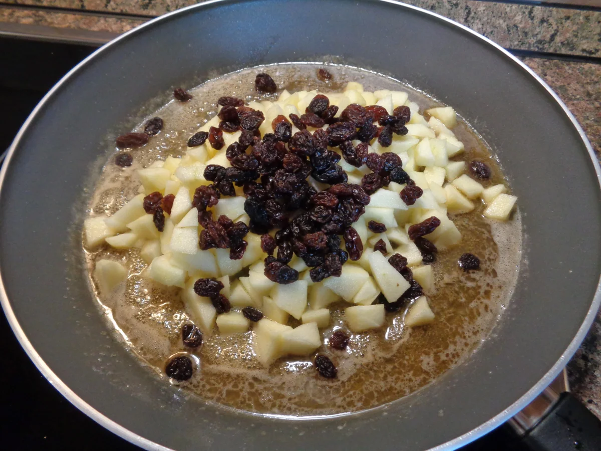 Rezept: Calvados - Apfel in Rührteig mit Zitrone und Zitronen - Glasur ... Bild Nr. 934 Calvados - Apfel in Rührteig mit Zitrone und Zitronen - Glasur ... - Rezept - Bild Nr. 934