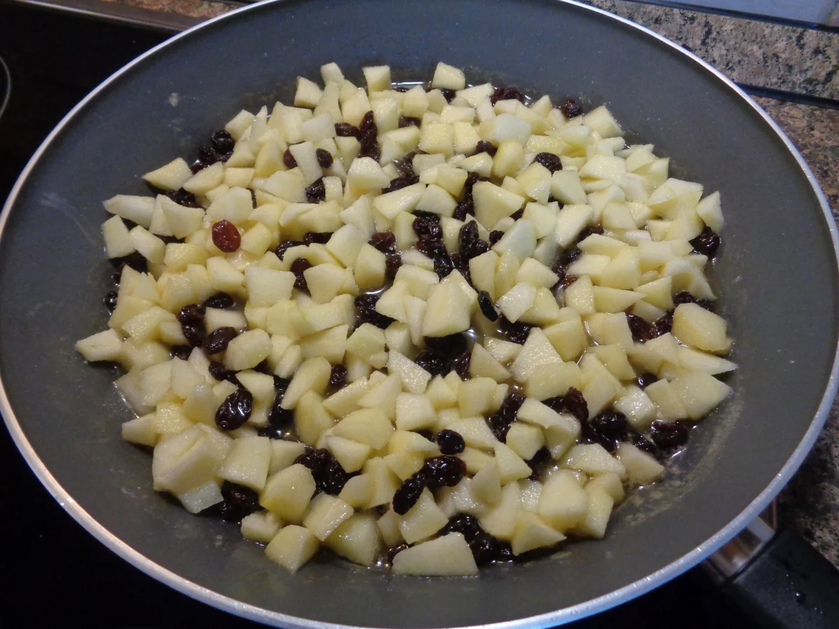 Rezept: Calvados - Apfel in Rührteig mit Zitrone und Zitronen - Glasur ... Bild Nr. 935 Calvados - Apfel in Rührteig mit Zitrone und Zitronen - Glasur ... - Rezept - Bild Nr. 935