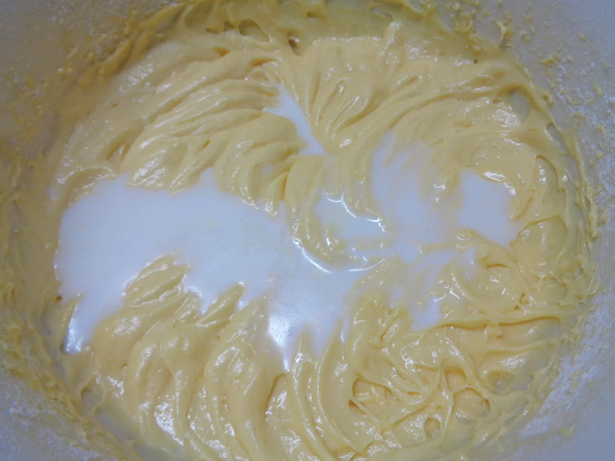 Rezept: Calvados - Apfel in Rührteig mit Zitrone und Zitronen - Glasur ... Bild Nr. 940 Calvados - Apfel in Rührteig mit Zitrone und Zitronen - Glasur ... - Rezept - Bild Nr. 940