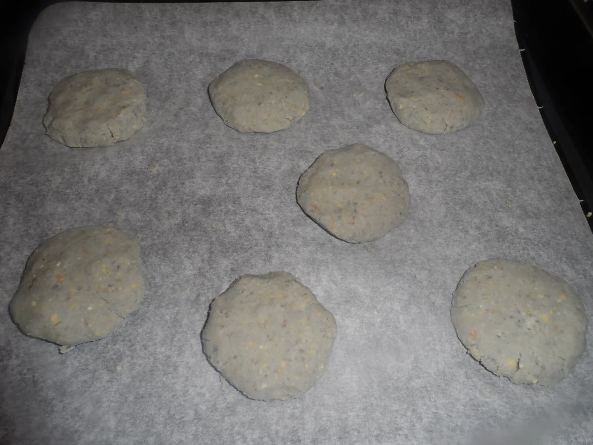 Rezept: BiNe` S HALLOWEEN BÄLLCHEN Bild Nr. 930 BiNe` S HALLOWEEN BÄLLCHEN - Rezept - Bild Nr. 930